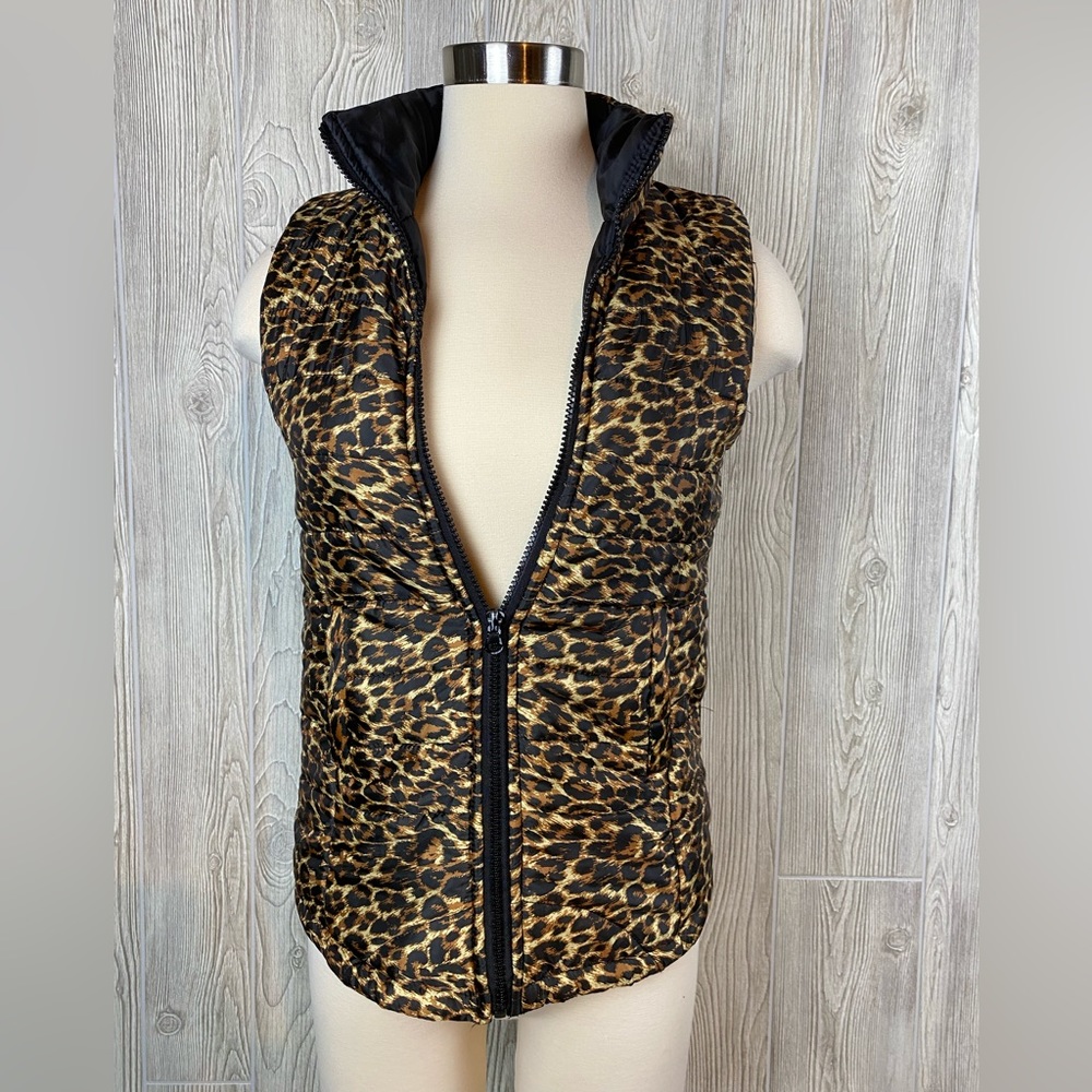 Rue21 cheetah print puffer vest size S